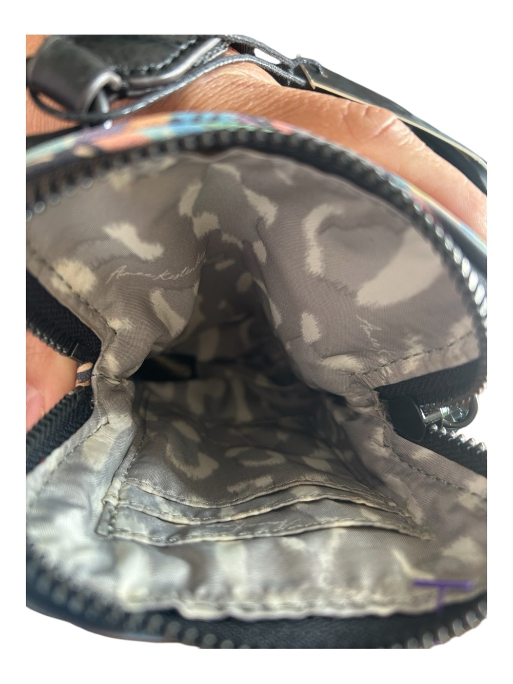 Aimee Kestenberg Leather Milan Phone Crossbody Bag Heart Print Stadium Purse - Picture 2 of 5